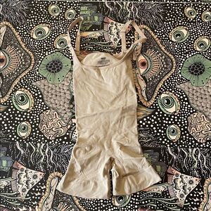 Skims shapewear bodysuit